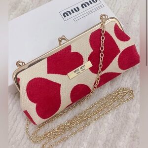 ❤️ Miu Miu Heart Bag/Purse/Clutch/Kiss Lock Crossbody with Chain